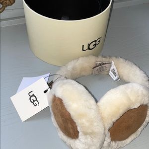 UGG earmuffs. BRAND NEW. Never worn, tags still on